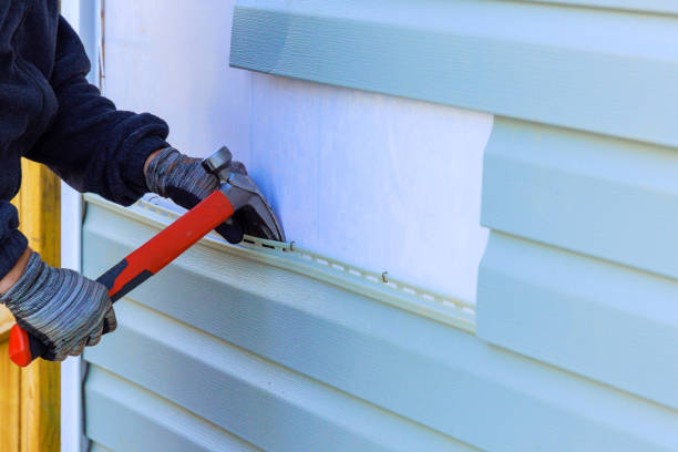 Reliable Siding Replacement contractor in Saint Petersburg, FL by Squared Siding